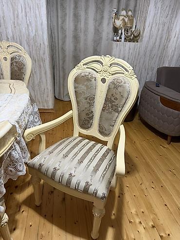 kapron stollar: Klassik üslublu yemək otağı dəsti - Rəng: krem/bej tonları, qızılı — 4