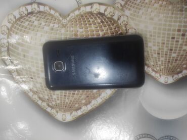 samsung j1: Samsung Galaxy J1, 8 GB, rəng - Qara