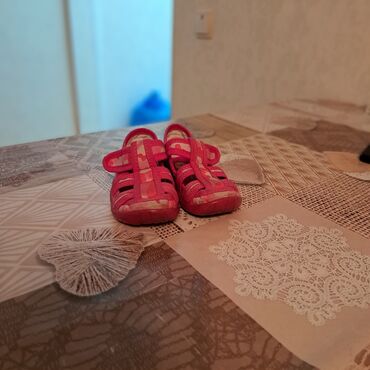 Детская обувь: Детские сандалии размер 21.22