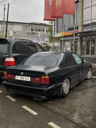 BMW: BMW 525: 1990 г., 2 л, Механика, Бензин, Седан