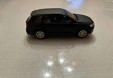 Avtomobil satışı: Təcili Satılır…Endirim Var… AUDİ Q7 qara modelkası satılır — 5