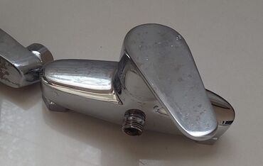 Su qızdırıcı kranlar: Smistitellər. Mətbəx, hamam, axtafa, moydadır, tulpan, djakuzi üçün 5 — 7