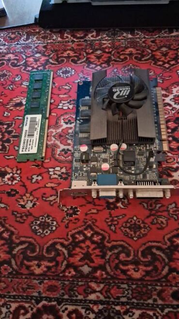 купить видеокарту в баку: Gt 630 + 8 ram ddr3 50 azn sondur