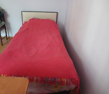 Çarpayılar: İşlənmiş, İkinəfərlik çarpayı, Bazasız, Matras ilə, Siyirməsiz, Azərbaycan