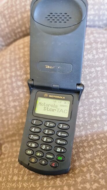 Ostali predmeti za umetnost i kolekcionarstvo: Trlefon retro, sve radi ide bez punjaca,motorola star tak — 4