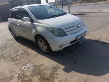 скутеры цены: Toyota ist: 2004 г., 1.5 л, Автомат, Бензин, Хэтчбэк