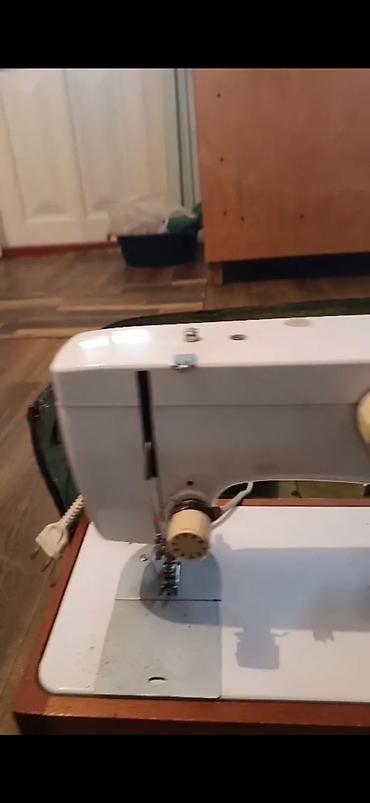 duymə tikən: Paltar tiken maşın ela veziyetde
170 Manat Çayka — 3
