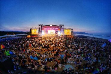 Dinamiklər və kolonkalar: Yeni RCF Kolonka, Növ - Bluetooth, rəng - Qara -da lalafo.az — 2 Dinamiklər və kolonkalar: Yeni RCF Kolonka, Növ - Bluetooth, rəng - Qara — 2