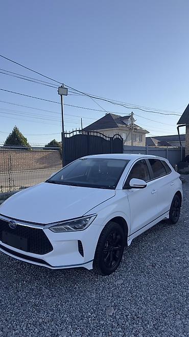 е2 электромобиль: BYD E2: 2022 г., Электромобиль, Хэтчбэк — 4