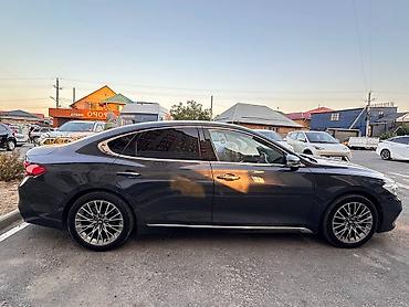 geely e5: Hyundai Grandeur: 2018 г., 3 л, Автомат, Газ, Седан — 3