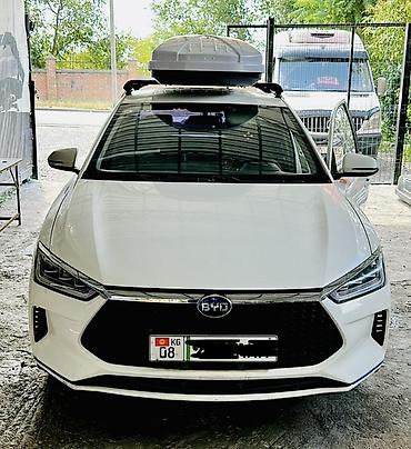 kaiyi e5: BYD E3: 2020 г., 2.2 л, Автомат, Седан — 1