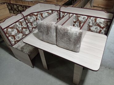 206 объявлений | lalafo.kg: Кухонные уголок комплект столы и стульев новый новый