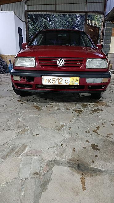 Volkswagen Vento: 1997 г., 1.8 л, Механика, Бензин, Седан