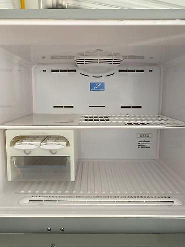 Холодильники: Холодильник Hitachi, Б/у, Двухкамерный — 20