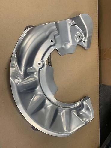 fratellis auto: POKLOPAC KOCIONOG SISTEMA ZA VOLKSWAGEN TOUAREG - 7P0615312B | — 2