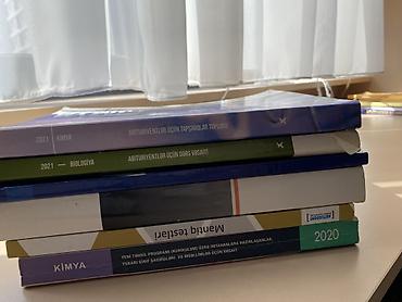 Testlər: Test kitablari heresi 2 manat hamisi biryerde 10 manat satilir — 2