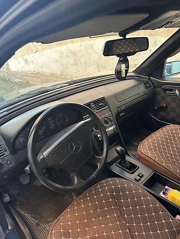 купить крыло гольф 4: Mercedes-Benz C-Class: 1994 г., 2 л, Механика, Седан — 2