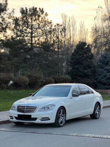 авто симулятор: Mercedes-Benz S-Class: 2008 г., 5.5 л, Типтроник, Бензин, Седан