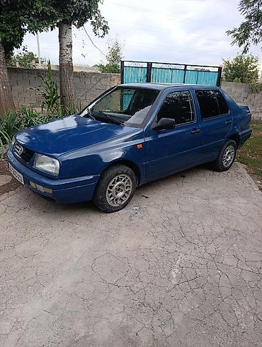 венто ош: Volkswagen Vento: 1993 г., 1.6 л, Механика, Бензин, Седан — 2