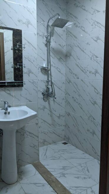 Uzunmüddətli kirayə mənzillər: 28 may metrosunun yasil bazarına yaxın 17 mertebeli binanın 6-ci — 12