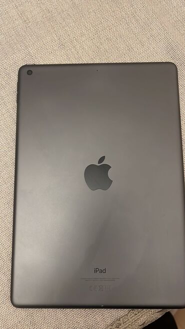 планшет для рисования: İşlənmiş Apple iPad 6 (2018), 9,7", < 64 GB, Ünvandan götürmə