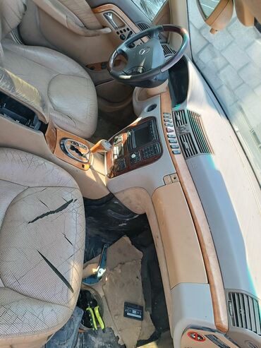 сполер: Mercedes-Benz 220: 1999 г., 4.3 л, Автомат, Бензин, Седан