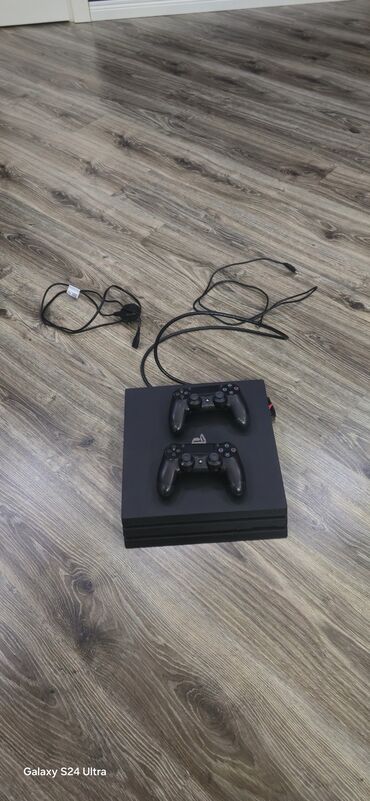 hard disk 1tb qiyməti: Ps 4pro satılır 7 oyun 2pult 1tb