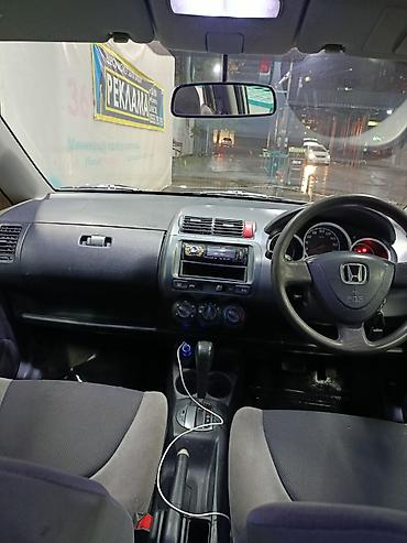 Honda: Honda Fit: 2003 г., 1.3 л, Вариатор, Бензин, Хэтчбэк — 9