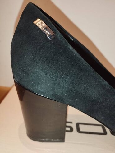 Ostale cipele: Calvin Klein original cipele 39.5 Savršene salonke Calvin Klein od — 3