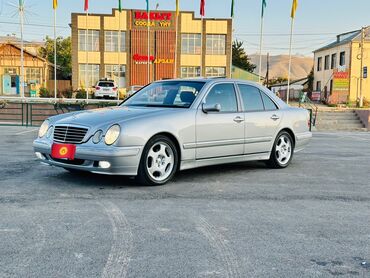 машинаны: Mercedes-Benz E-Class: 2001 г., 4.3 л, Автомат, Бензин, Седан