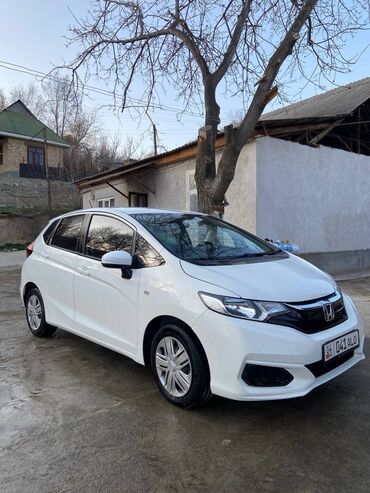 Honda: Honda Fit: 2018 г., 1.5 л, Автомат, Бензин, Хэтчбэк