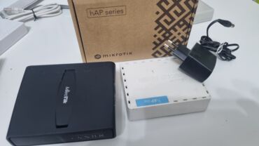 Модемы и сетевое оборудование: Вайфай роутеры 2 антенны 700с., 4 антенны-1100с. вайфай приемник — 5