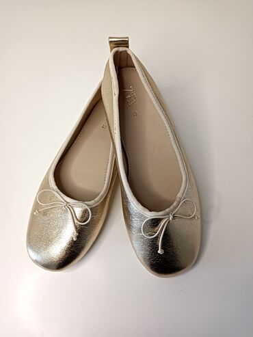 обувь с америки: Детские балетки zara оригинал Заказывали с Америки размер 32 продаем