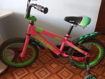 шоссейные велосипеды: Продаю детский велосипед!Цена 3000 сом!
