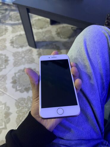 ddr 2 ram: IPhone 8, 128 GB, Barmaq izi