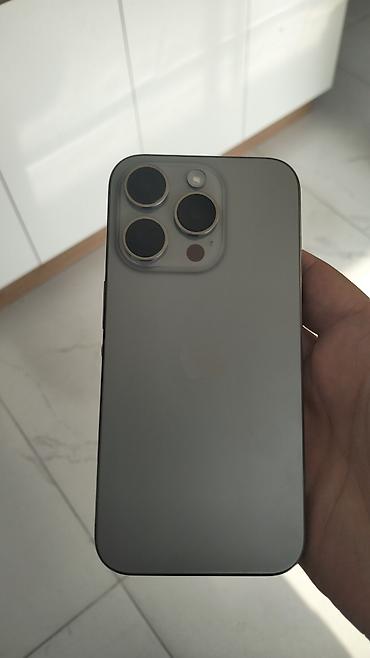 ayfon 4 s: IPhone 15 Pro, Space Gray, Face ID — 5