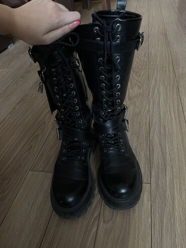 čizme na nisku štiklu: High boots, Zara, 40