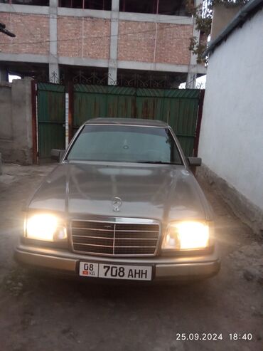 mercedesbenz w222: Mercedes-Benz 200: 1993 г., 2 л, Механика, Бензин, Седан