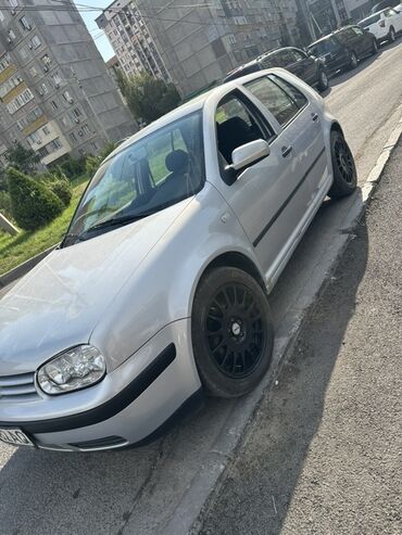 сиденья голф: Volkswagen Golf: 2004 г., 1.6 л, Механика, Бензин, Хэтчбэк