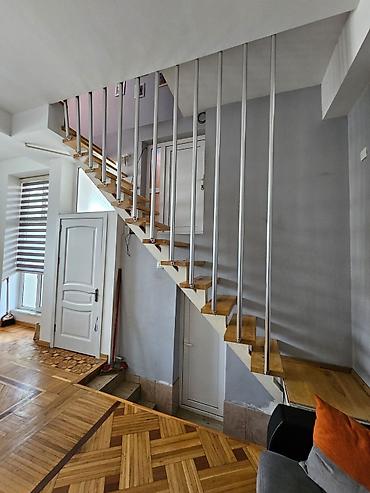 Həyət evləri və villaların satışı: 4 otaqlı, 2 kv. m — 1