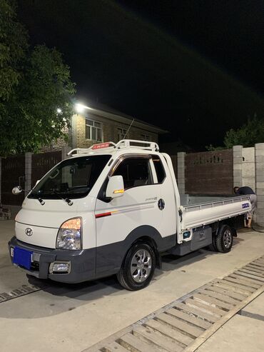 Hyundai: Hyundai Porter: 2018 г., 2.5 л, Автомат, Дизель, Лимузин