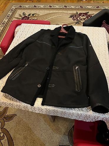AVVA kişi gödəkçəsi – XL ölçü - Rəng: qara - Model: klassik qış