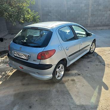 c4 с4: Peugeot 206: 2004 г., Автомат, Хэтчбэк — 1
