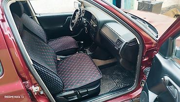 Volkswagen: Volkswagen Vento: 1992 г., 1.8 л, Механика, Бензин, Седан — 8