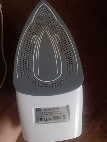 mini utu: RAF Electric Steam Iron – R.1262R - Güc: 2400W, 220V–50Hz - Su çəni — 3