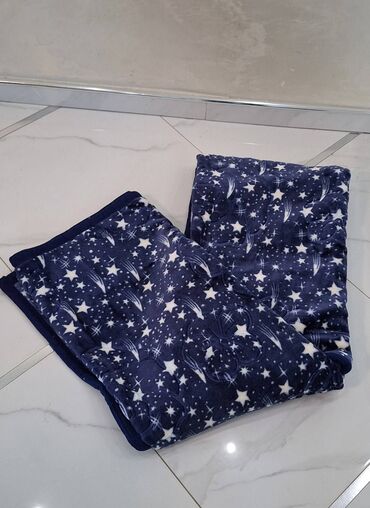 Ostali tekstil: Ćebe za jednu osobu 150x200 2400din — 2