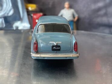Avtomobil modelləri: Коллекционная модель GAZ-21R Volga third series grey 1962 Deagostini — 8