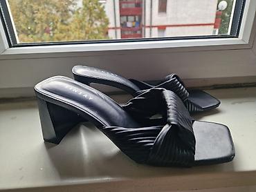deichmann cipele чачак слике: Sinsay ženske papuče na štiklu - Model: otvorene papuče sa kvadratnim — 1