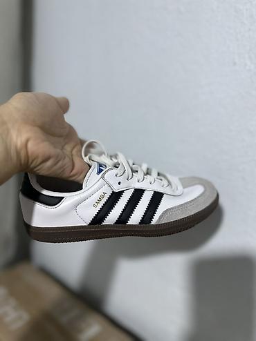 самбовка обувь: Мужские кроссовки, 32, Adidas, Новый, цвет - Белый — 7