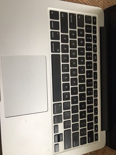 буфер для компьютера: Ноутбук, Apple, 8 ГБ ОЗУ, 13.5 ", Б/у, Для несложных задач